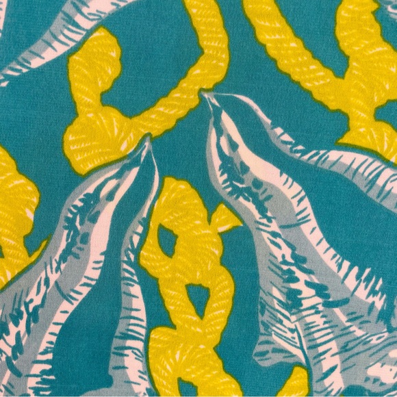 Tropical sleeveless crop sleeved women’s Hawaiian yellow green conch shell dress - Picture 3 of 5